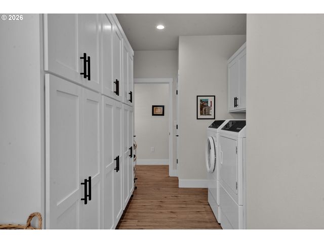 34 BONNETT Way, Florence, OR 97439