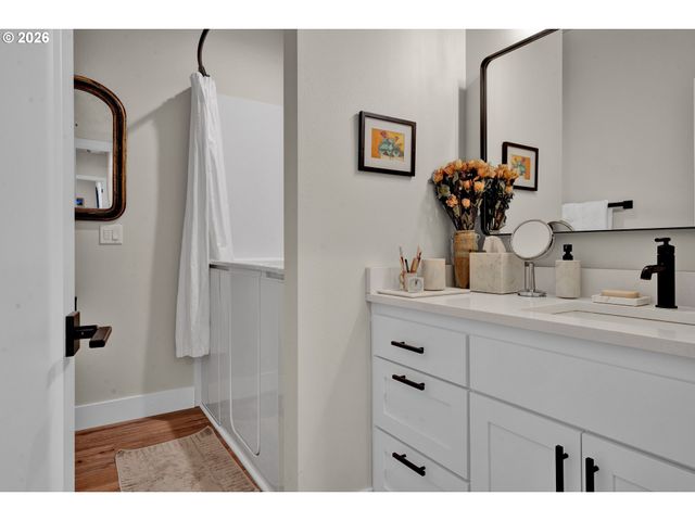 34 BONNETT Way, Florence, OR 97439