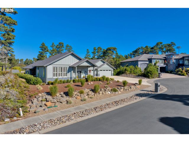 34 BONNETT Way, Florence, OR 97439