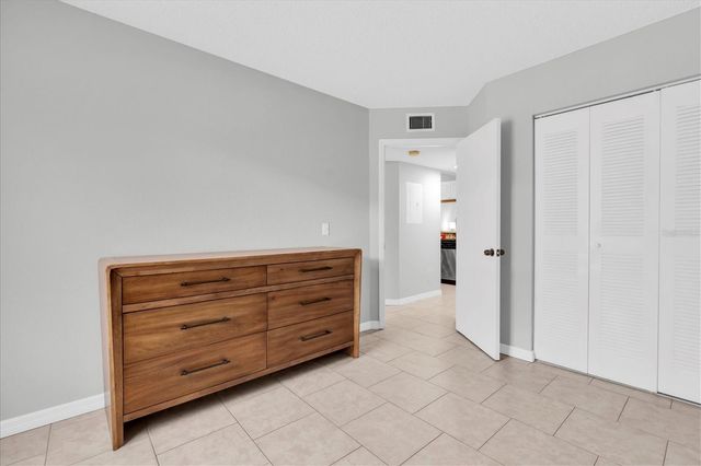 3001 58TH AVENUE S 1211, St Petersburg, FL 33712