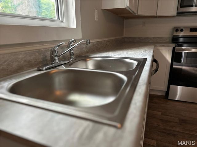 404 N First Street Street, Steelville, MO 65565