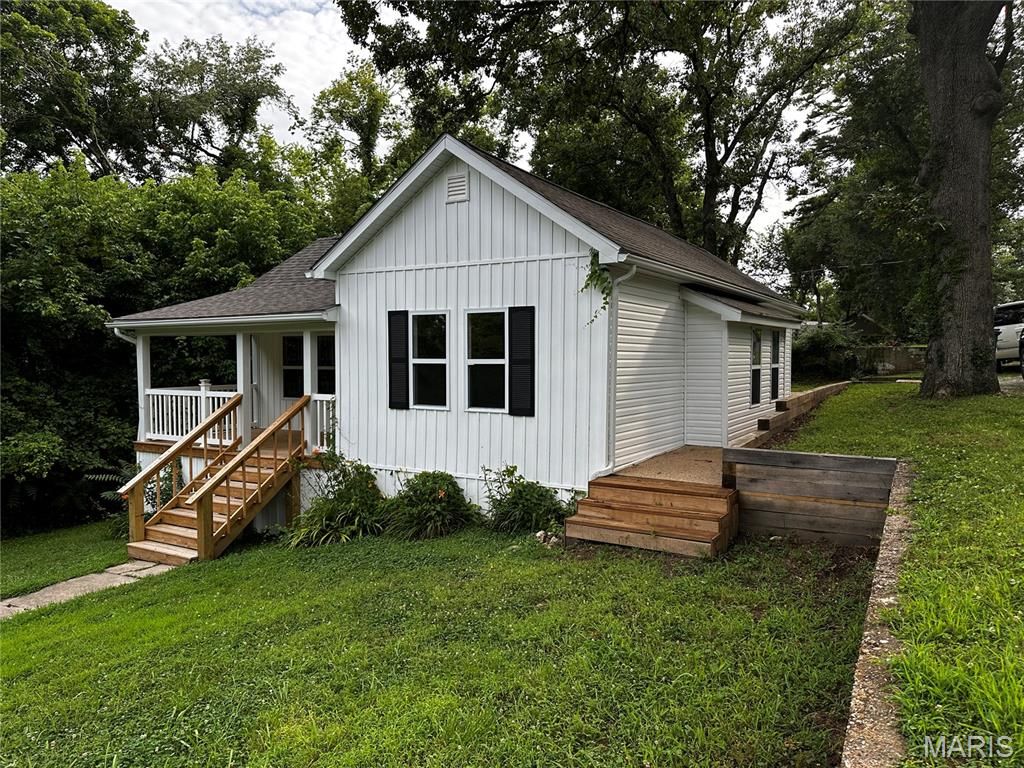 404 N First Street Street, Steelville, MO 65565