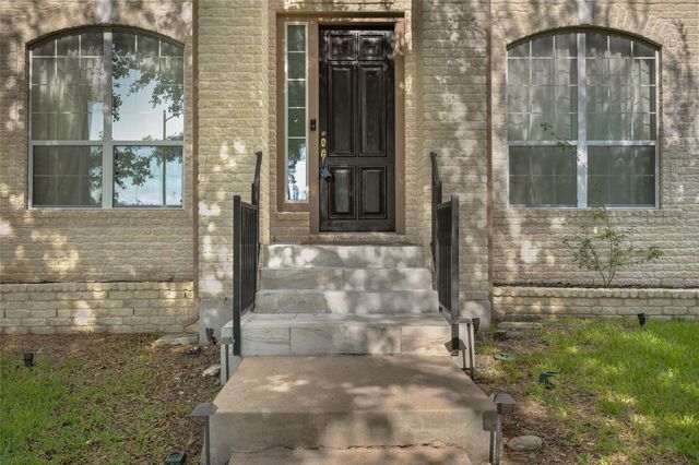 7601 Crackling Creek DR, Austin, TX 78736