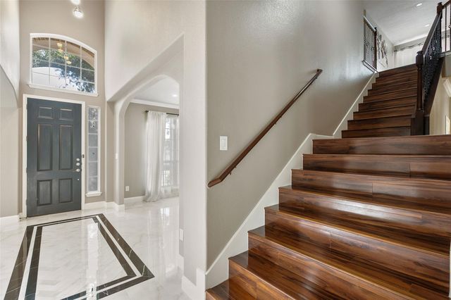 7601 Crackling Creek DR, Austin, TX 78736