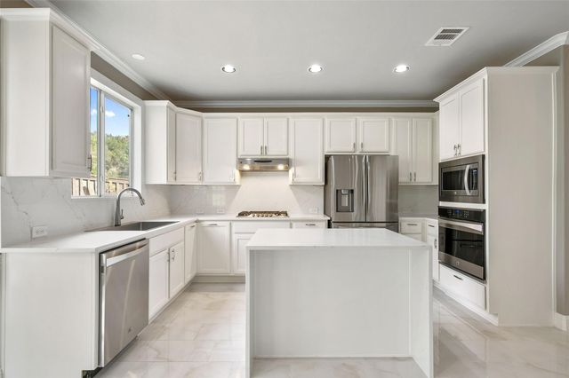 7601 Crackling Creek DR, Austin, TX 78736