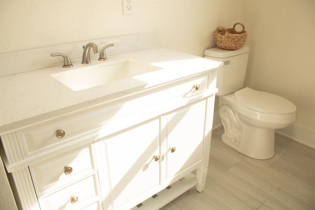 13120 Smilax RD, Diana, TX 75640