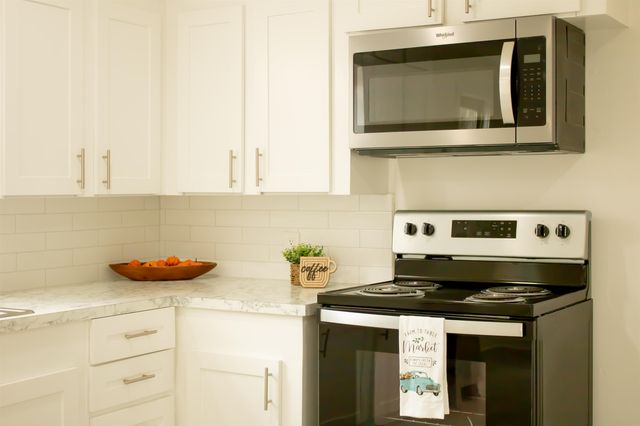 13120 Smilax RD, Diana, TX 75640