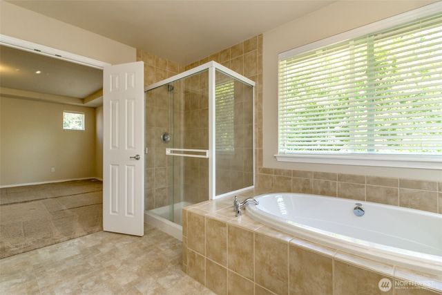 4520 5th Avenue NW, Olympia, WA 98502
