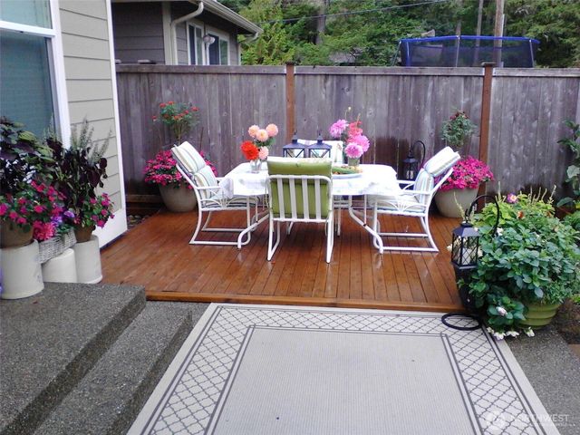 4520 5th Avenue NW, Olympia, WA 98502