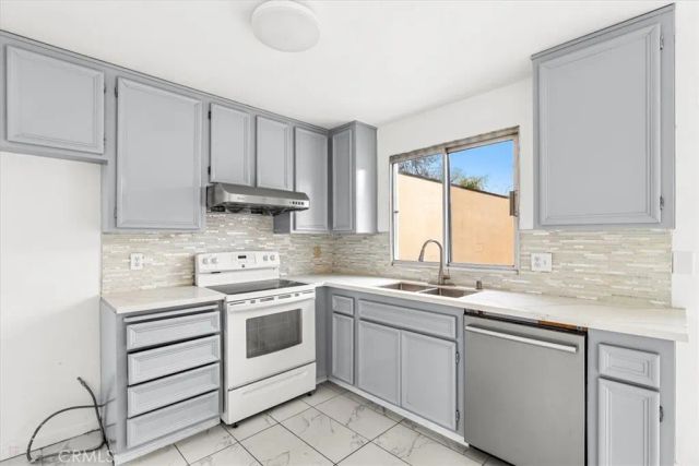 304 Los Verdes Ct, Modesto, CA 95354