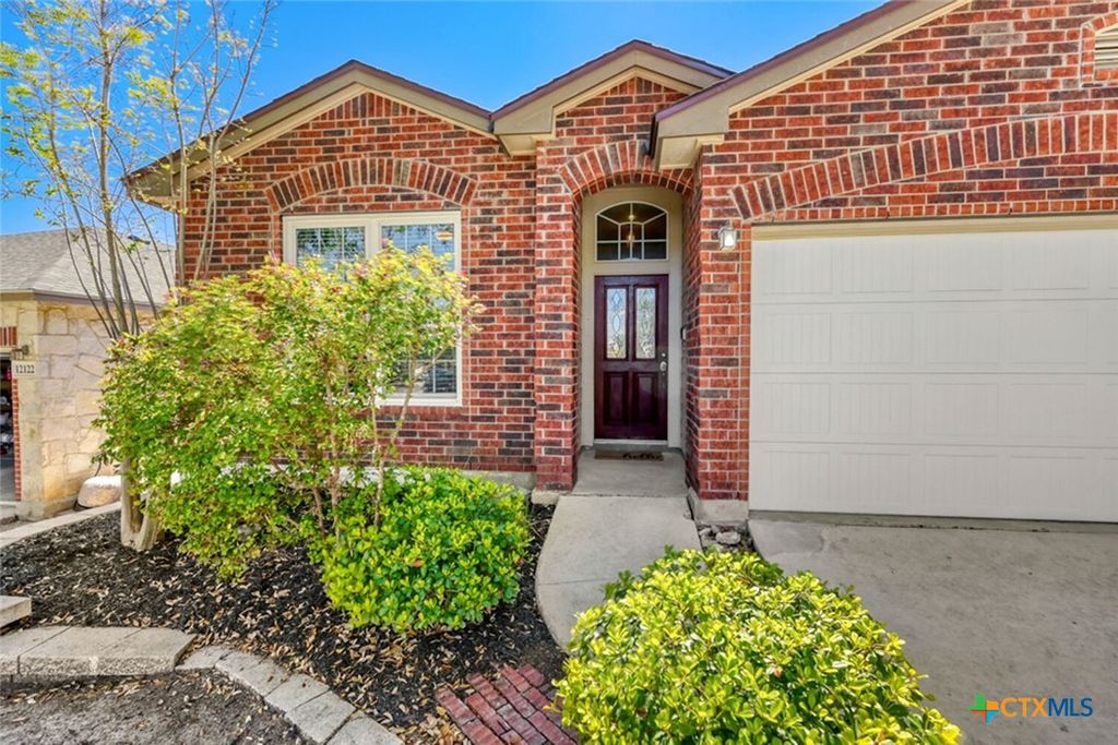 Image 3 of property listing at 12202 Dewitt Way, San Antonio, TX 78253