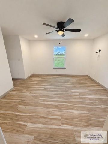 805 W Spruce Avenue, La Feria, TX 78559