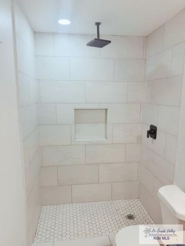 805 W Spruce Avenue, La Feria, TX 78559