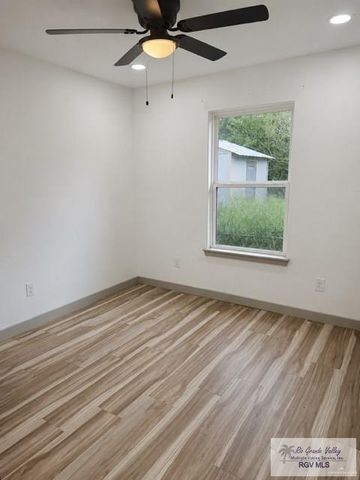 805 W Spruce Avenue, La Feria, TX 78559