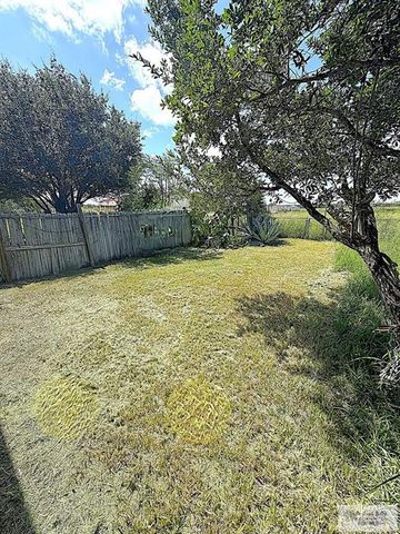 805 W Spruce Avenue, La Feria, TX 78559