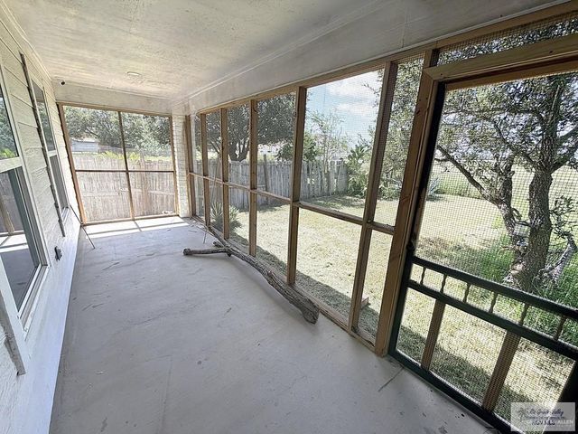 805 W Spruce Avenue, La Feria, TX 78559