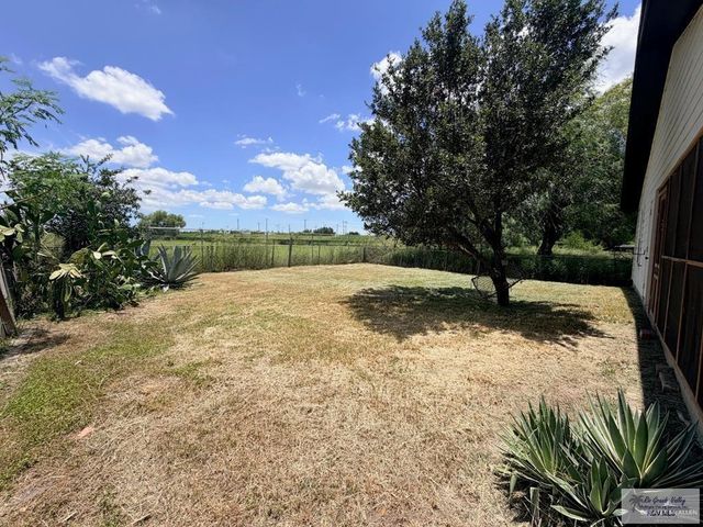 805 W Spruce Avenue, La Feria, TX 78559