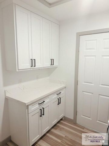 805 W Spruce Avenue, La Feria, TX 78559