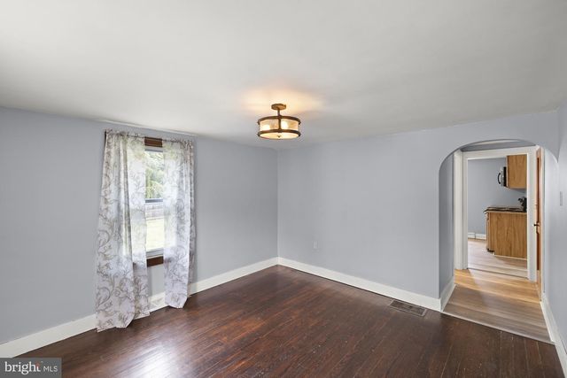 5483 LEHMAN RD, Spring Grove, PA 17362