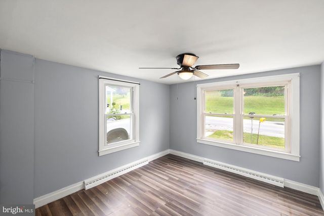 5483 LEHMAN RD, Spring Grove, PA 17362