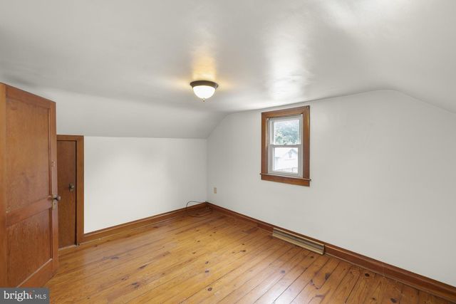 5483 LEHMAN RD, Spring Grove, PA 17362