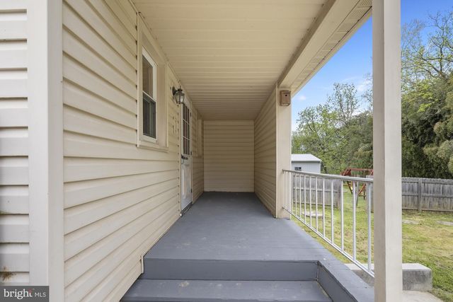 5483 LEHMAN RD, Spring Grove, PA 17362