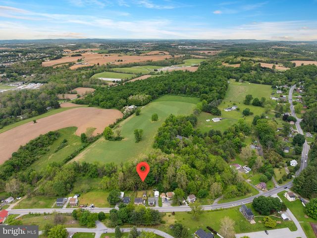 5483 LEHMAN RD, Spring Grove, PA 17362