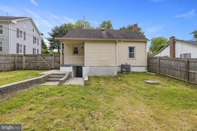 5483 LEHMAN RD, Spring Grove, PA 17362