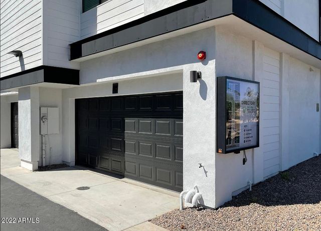 3215 E Flower Street 15, Phoenix, AZ 85018