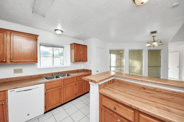 19919 Westcliffe Court, Cypress, TX 77433