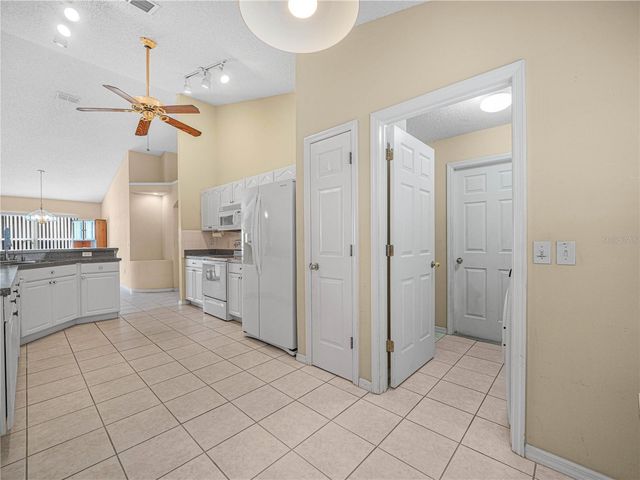 2235 HUNTERS GREENE DRIVE, Lakeland, FL 33810