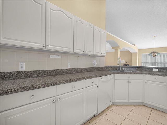 2235 HUNTERS GREENE DRIVE, Lakeland, FL 33810