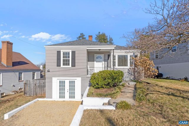 1007 MONTROSE AVE, Charlottesville, VA 22902