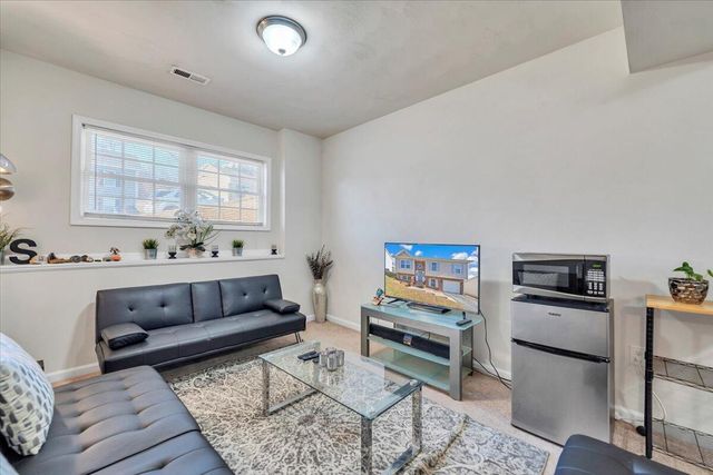 317 Timothy LN, Roanoke, VA 24017