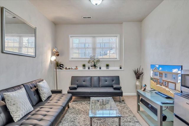 317 Timothy LN, Roanoke, VA 24017