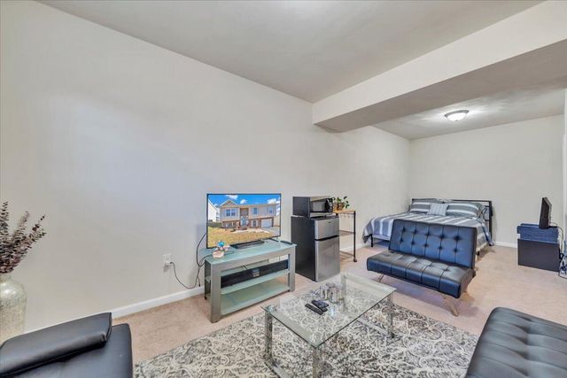 317 Timothy LN, Roanoke, VA 24017