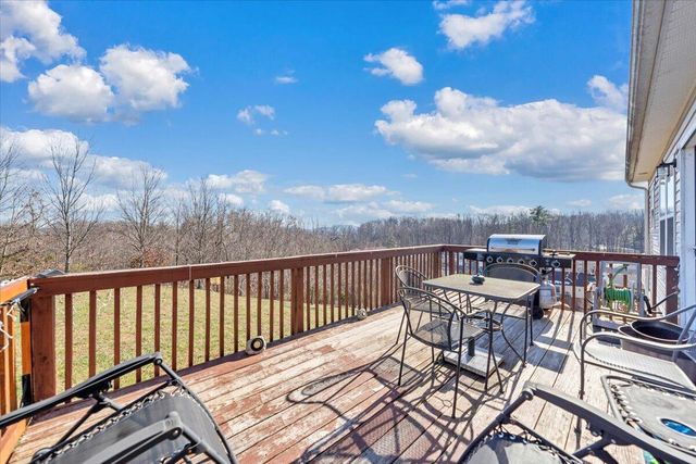 317 Timothy LN, Roanoke, VA 24017