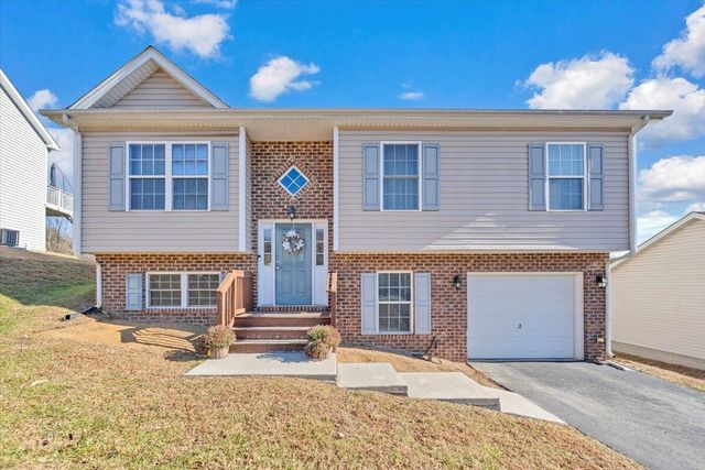 317 Timothy LN, Roanoke, VA 24017
