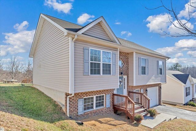 317 Timothy LN, Roanoke, VA 24017