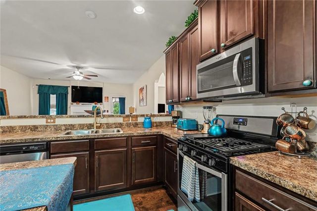 7988 Dawson Lane, Douglasville, GA 30134