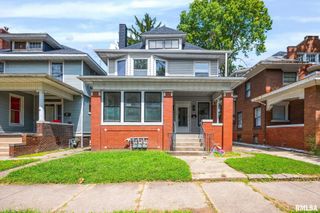 1611 W BARKER Avenue, Peoria, IL 61606