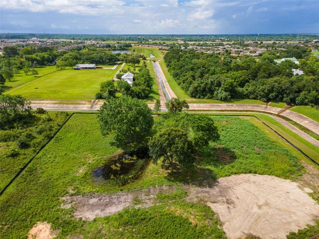 2103 Austin Street, League City, TX 77573