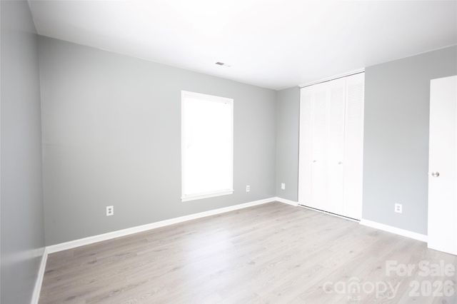 2220 Gaines Avenue, Gastonia, NC 28054