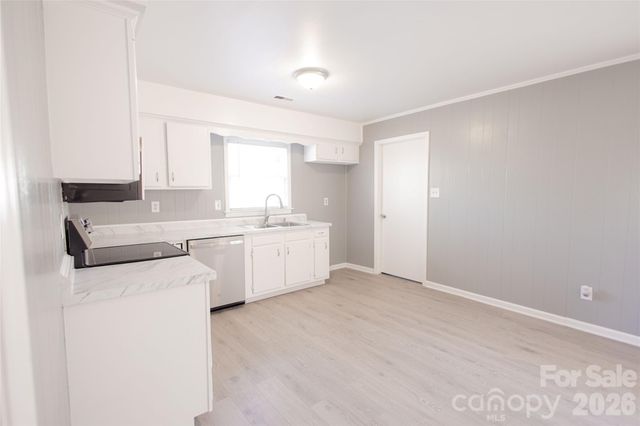 2220 Gaines Avenue, Gastonia, NC 28054