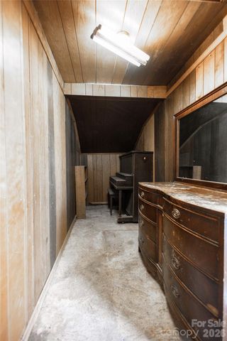 2220 Gaines Avenue, Gastonia, NC 28054