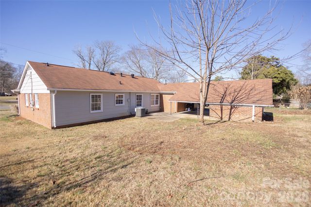 2220 Gaines Avenue, Gastonia, NC 28054