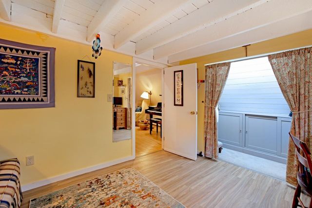 12 Stillwater Circle, Salem, NH 03079