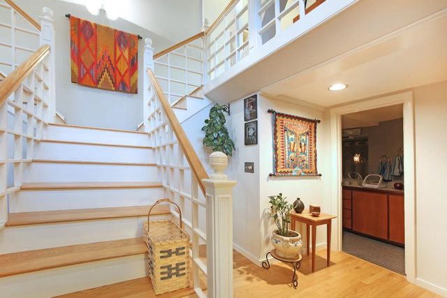 12 Stillwater Circle, Salem, NH 03079