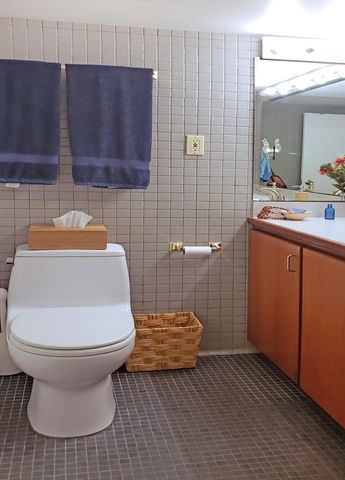 12 Stillwater Circle, Salem, NH 03079