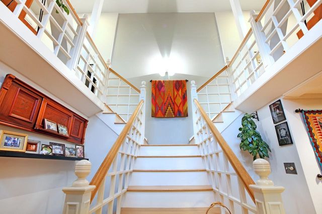 12 Stillwater Circle, Salem, NH 03079